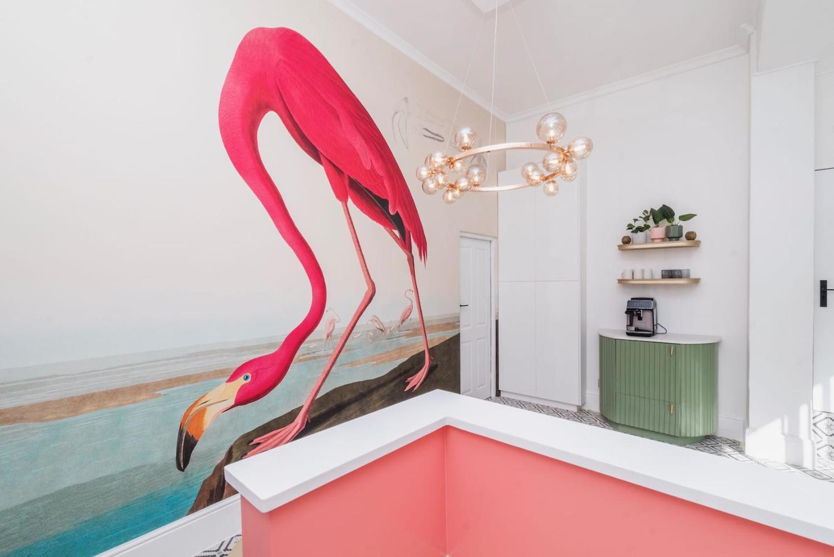 Apartment Flamingo On Hope